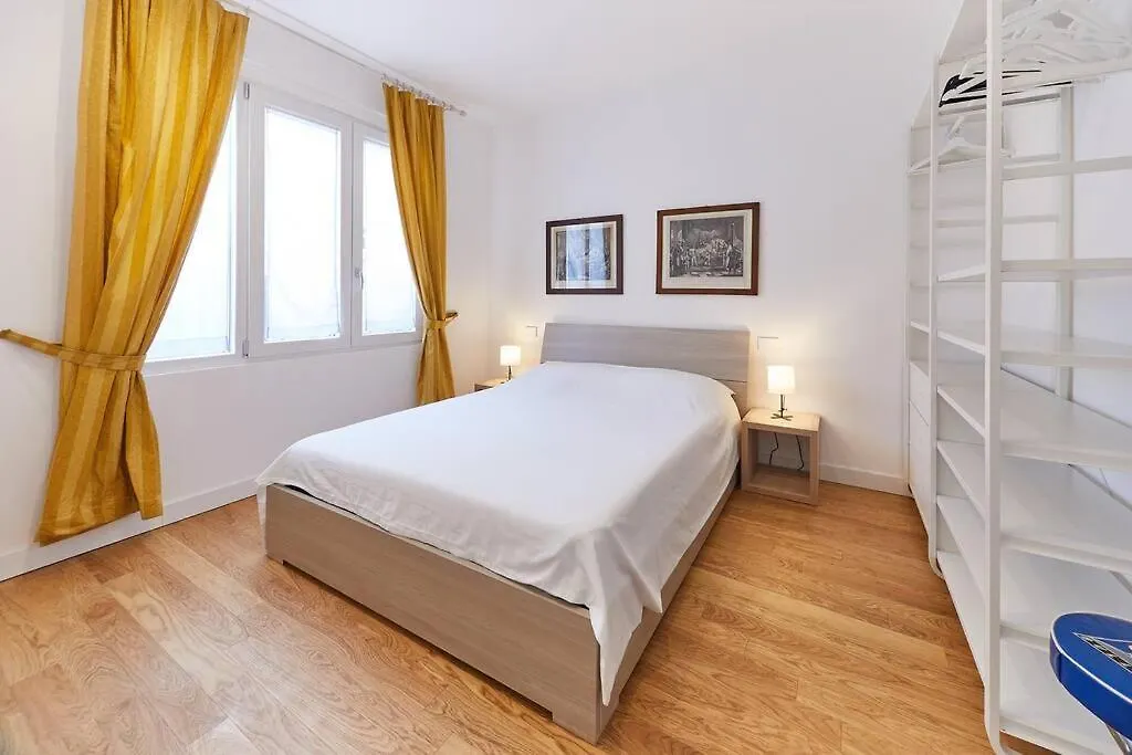 Bright Two-Room Apartment Milano Italien